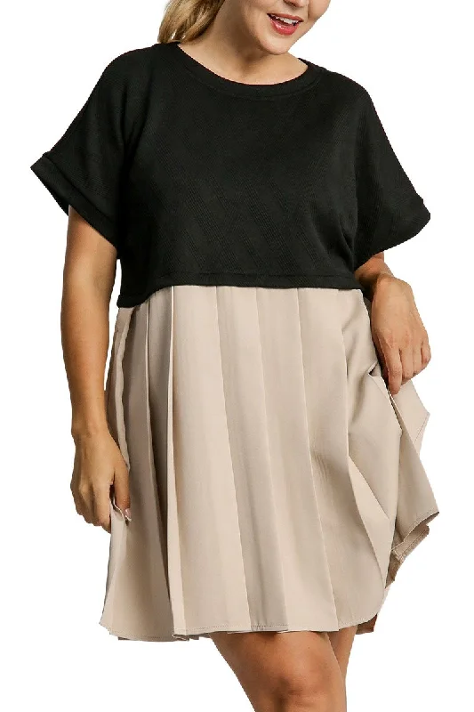 YEAR-End Sale Umgee Jacquard  Pleated Dress