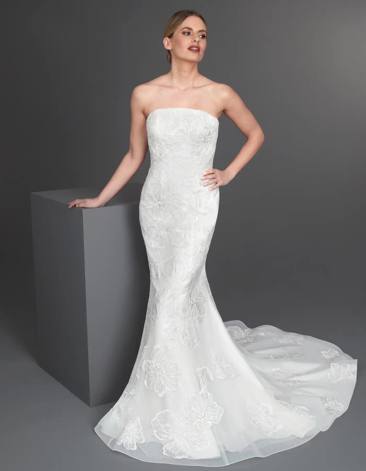 Special Discount DingJiDress a mermaid gown with bold sparkling florals Wedding Dresses Special Discount DingJiDress a mermaid gown with bold sparkling florals Wedding Dresses
