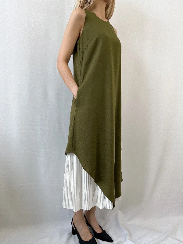 Pleatify Dress in Olive