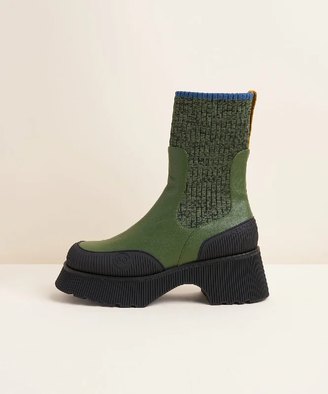 Jesenia Flyknit Platform Boot | Moss