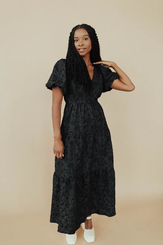 On Point-Settia Maxi in Black