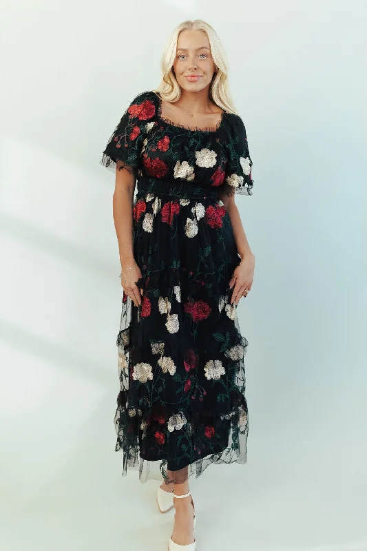 La Vie En Rose Embroidered Maxi in Black