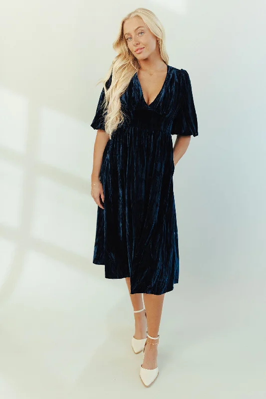 *Velvet Dreams Midi in Navy FINAL SALE