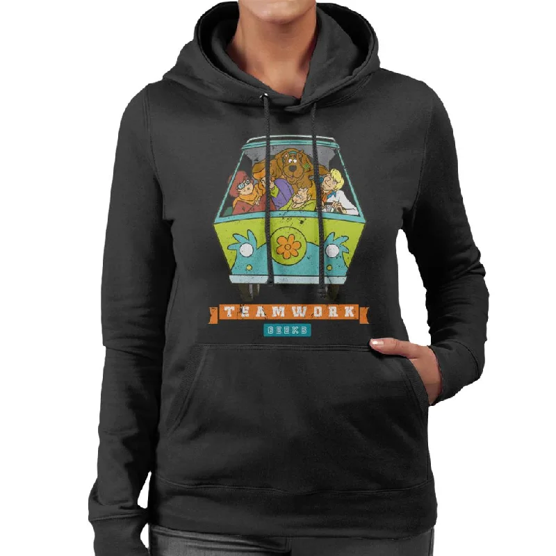 Scooby Doo Sports Teamwork Geeks Women's Hooded Sweatshirt